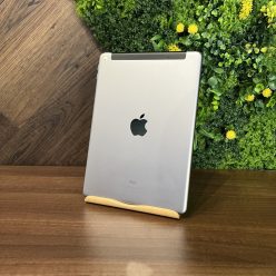   Apple iPad 9.7" (5.gen) 32GB WiFi+4G Újszerű - Space Gray - 1 év iON Store garanciával