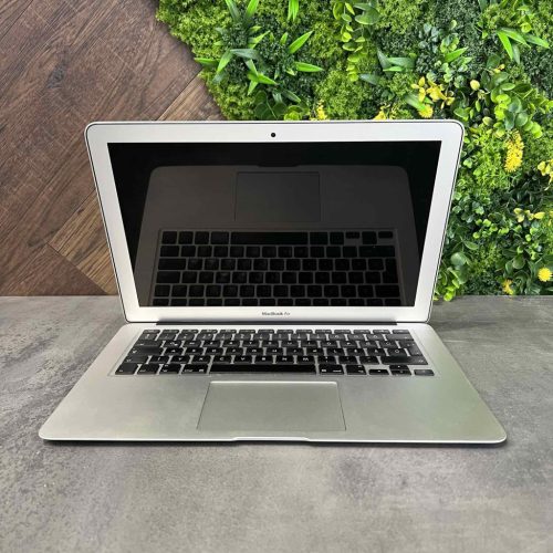 Apple MacBook Air 13" 2013 (120 GB SSD/4GB DDR3/1.4GHz Intel Core i5/Intel HD Graphics 5000/macOS Big Sur/Magyar) Használt - Silveranciával 